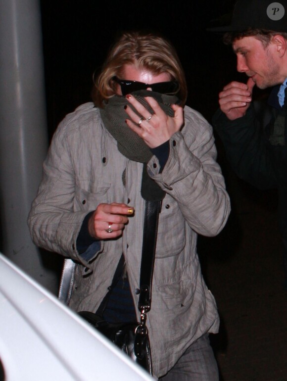 Macaulay Culkin arrive à l'hôtel à Londres, le 16 avril 2013.