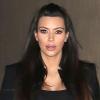 Exclusif - Kim Kardashian, enceinte, se rend dans un bowling avec sa famille pour fêter les 34 ans de sa grande soeur Kourtney. Los Angeles, le 17 avril 2013.