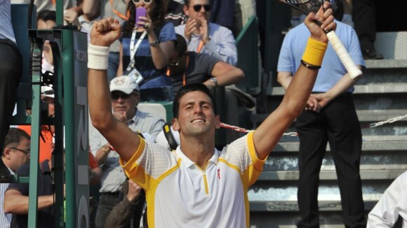 Novak Djokovic : Vainqueur soulagé sous les yeux de sa belle Jelena