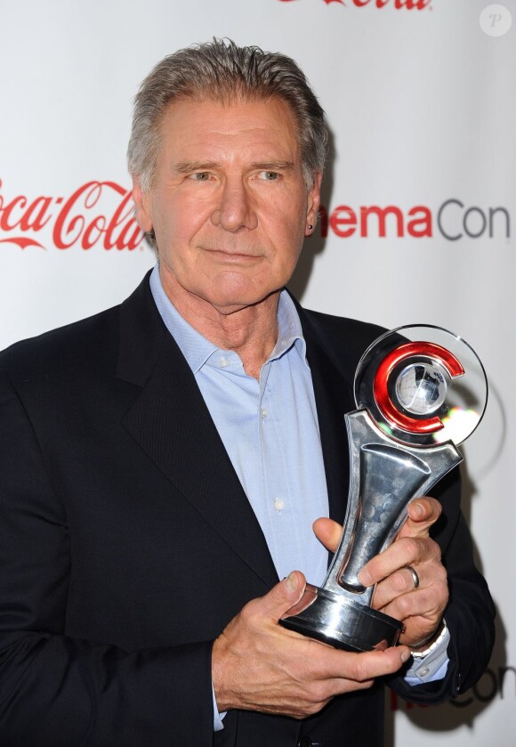 Harrison Ford à l'honneur pendant la cérémonie d'awards du CinemaCon au Caesars Palace, Las Vegas, le 18 avril 2013.