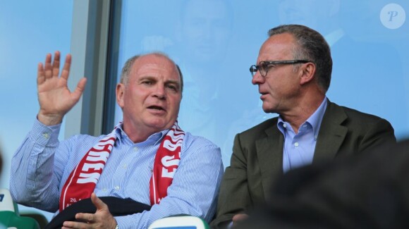Uli Hoeness et Karl Heinz Rummenigge à la Volkswagen Arena de Wolfsburg le 13 août 2011