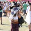 Vanessa Hudgens joue la hippie lors du festival de Coachella, le 21 avril 2013.
