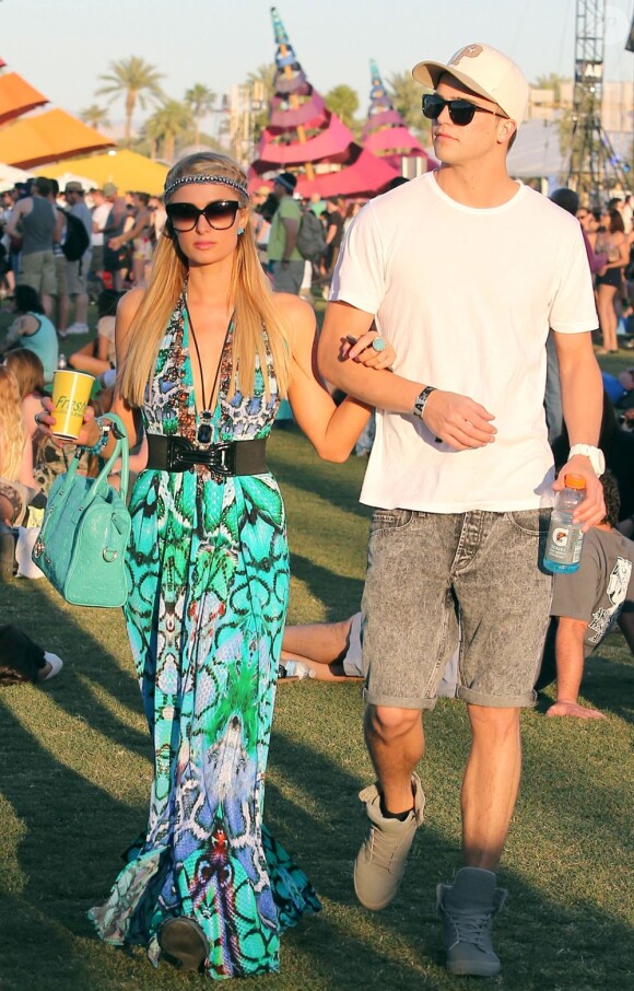 Paris Hilton et River Viiperi, en couple pour les derniers moments de Coachella. Le 19 avril 2013.
