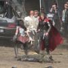 Chris Hemsworth et Jaimie Alexander sur le tournage de Thor: The Dark World le 11 septembre 2012.