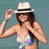Nina Dobrev, superbe en bikini, profite de la plage à Miami. Le 26 avril 2013.