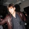 Ashton Kutcher à la sortie de la soirée Gemsfield Jewelry Event à Londres, le 14 mars 2013.