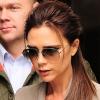 Victoria Beckham quitte le Southbank Centre après son intervention au Vogue Festival. Londres, le 28 avril 2013.