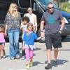 Heidi Klum, ses enfants Leni, Henry, Johan et Lou et son petit ami Martin Kirsten vont déjeuner au restaurant à Santa Monica, le 28 avril 2013.