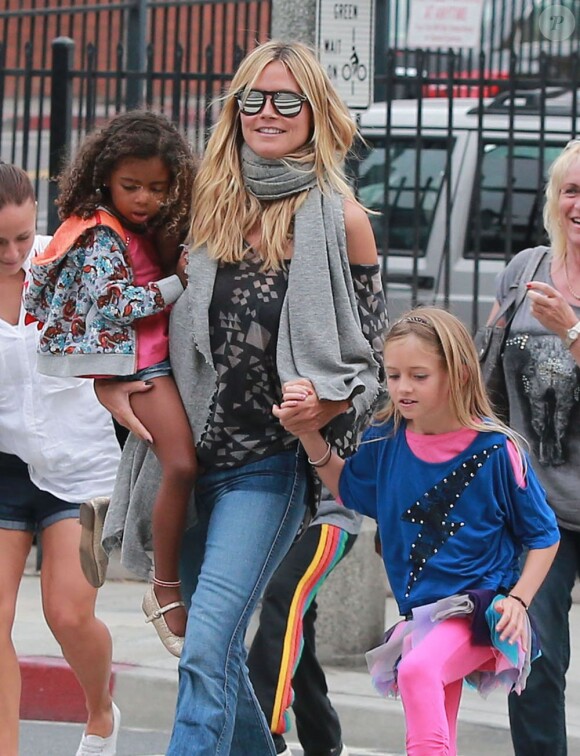 Heidi Klum, ses enfants Leni, Henry, Johan et Lou et son petit ami Martin Kirsten vont déjeuner au restaurant à Santa Monica, le 28 avril 2013.