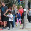 Heidi Klum, ses enfants Leni, Henry, Johan et Lou et son petit ami Martin Kirsten vont déjeuner au restaurant à Santa Monica, le 28 avril 2013.