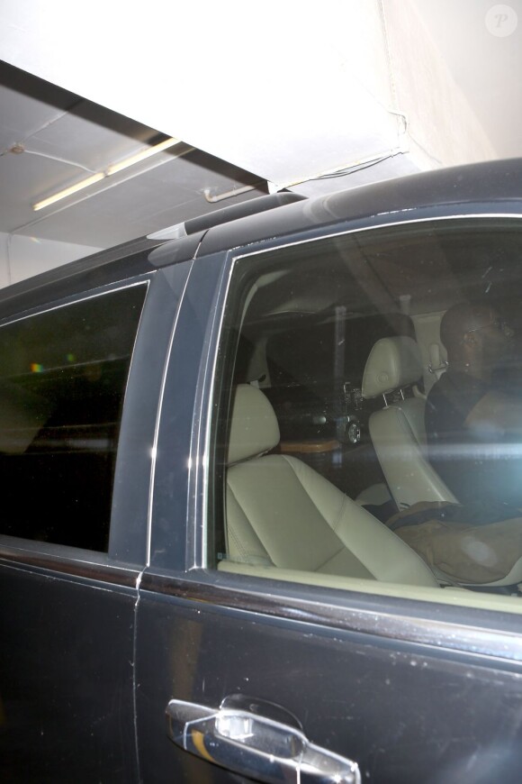 Lindsay Lohan, cachée dans sa voiture, se rend au centre Morningside Recovery à Newport Beach, le 2 mai 2013 avant de faire demi-tour.