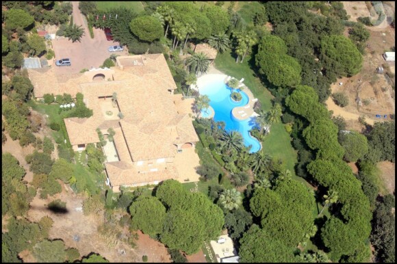 La Lorada à Ramatuelle, construite par Johnny Hallyday, survolée en septembre 2006.