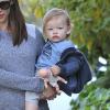 Jennifer Garner emmène sa fille violet à l'école avec son adorable fils Samuel à Santa Monica le 3 mai 2013.