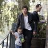 Exclusif - Orlando Bloom et son fils Flynn dans les rues de Los Angeles le 28 avril 2013.
