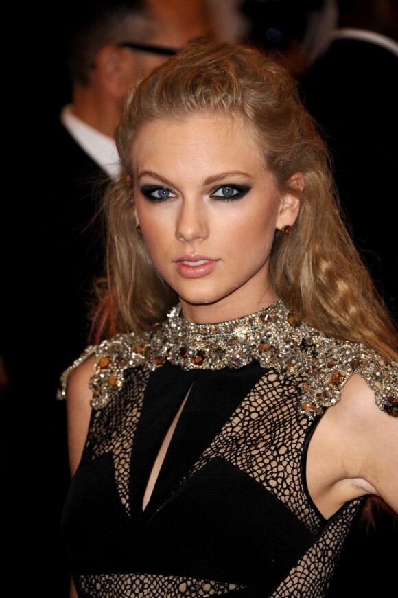 Taylor Swift était à la soirée du MET Ball, au Metropolitan Museum of Art, à New York, le 6 mai 2013.