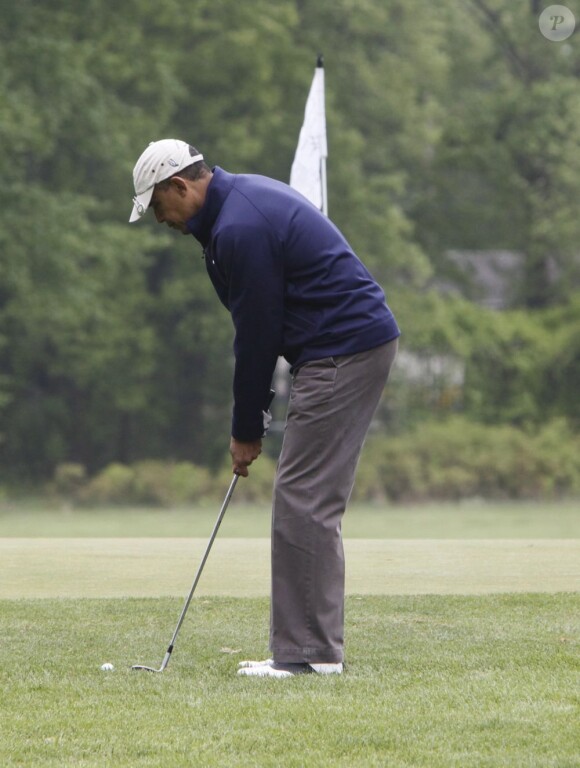 Barack Obama s'est offert une partie de golf sur le 18 trous de la base d'Andrews, en compagnie des sénateurs Saxby Chambliss, Bob Corker et Mark Udall le 6 mai 2013