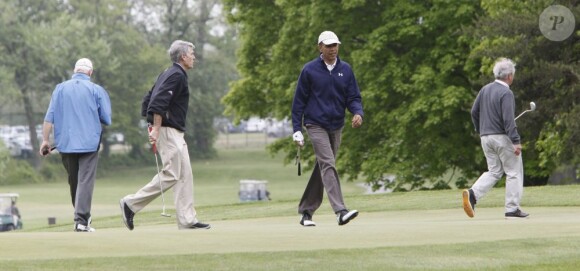 Barack Obama s'est offert une partie de golf sur le 18 trous de la base d'Andrews, en compagnie des sénateurs Saxby Chambliss, Bob Corker et Mark Udall le 6 mai 2013
