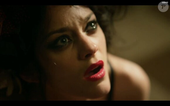Marion Cotillard dans le clip "The Next Day" de David Bowie, mai 2013.