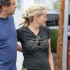 Sharon Stone surveilles ses enfants Laird et Quinn à Brentwood, le 5 mai 2013.
