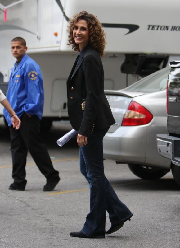 Tournage des Experts : Manhattan, le lundi 13 avril 2009 : Melina Kanakaredes, une expert en sourire !
