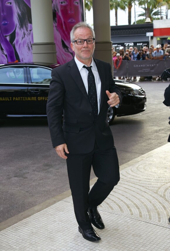 Thierry Frémaux arrivant à l'hôtel Martinez à Cannes pour la première réunion en huis-clos avec les membres du jury le 14 mai 2013