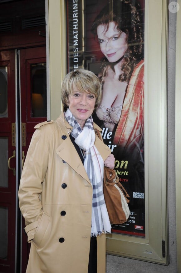 Alice Dona - Représentation de la pièce "Ninon, Lenclos ou la liberté" au Théâtre des Mathurins à Paris le 15 mai 2013.