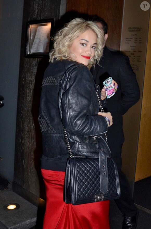 Rita Ora arrive au restaurant Nobu à Londres, le 16 mai 2013.