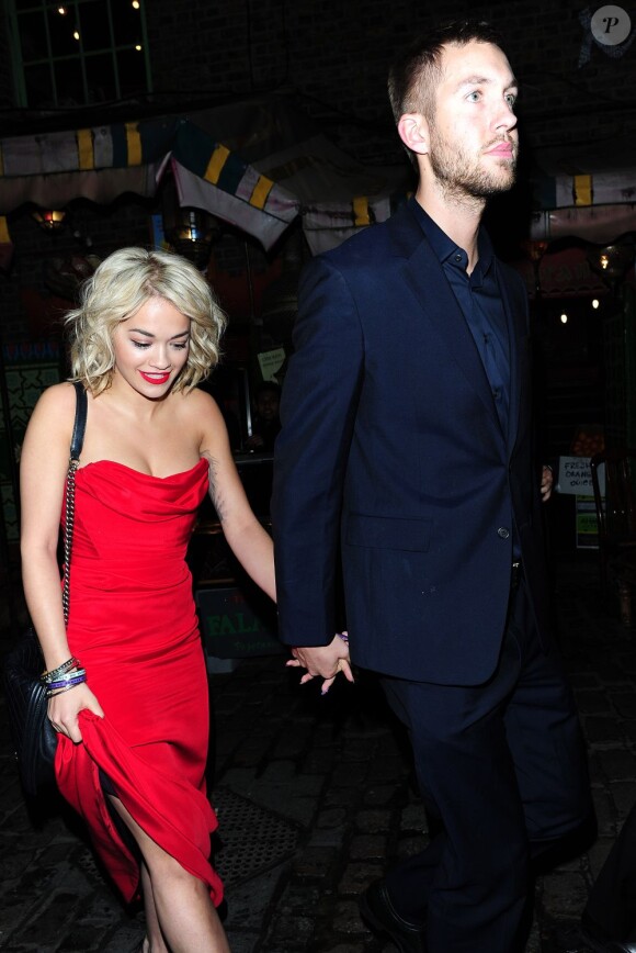 Rita Ora et Calvin Harris, main dans la main, quittent le Proud Camden à Londres. Le 16 mai 2013.