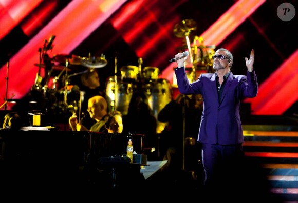 George Michael durant sa tournée à Birmingham, le 16 septembre 2012.