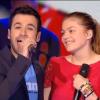 Louane et Anthony Touma entonnant "She's gone" dans The Voice 2 sur TF1.