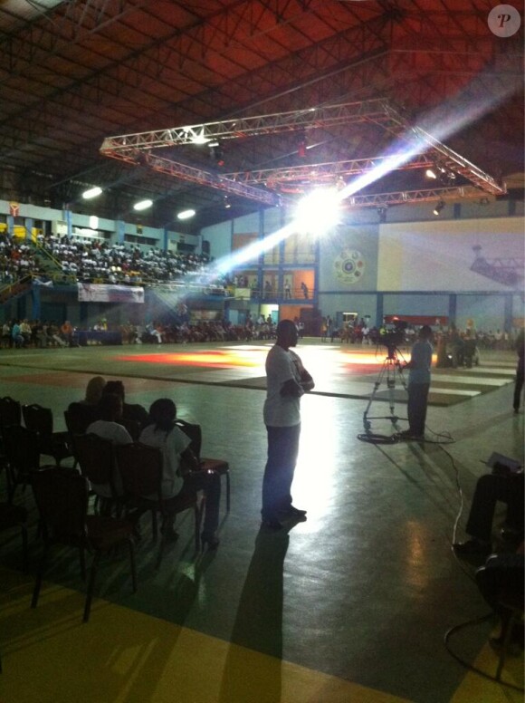 Teddy Riner lors de la Grande Nuit des Arts Martiaux, au Gabon, lors de sa première visite en Afrique noire, le weekend du 18 et 19 mai 2013