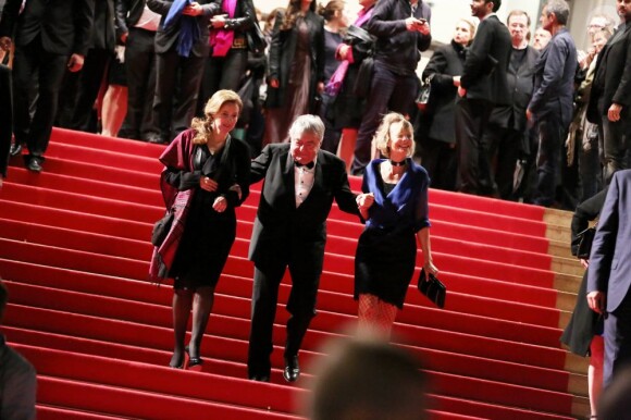 Valérie Trierweiler sur les marches à l'issue de la projection du film Le Dernier des Injustes avec Claude Lanzmann lors du 66e Festival du film de Cannes, le 19 mai 2013.