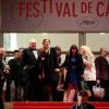 Valérie Trierweiler descend les marches du film Le Dernier des Injustes avec Claude Lanzmann lors du 66e Festival du film de Cannes, le 19 mai 2013.