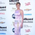 Jennifer Nettles en robe Georges Chakra (collection printemps-été 2013) lors des Billboard Music Awards au MGM Grand. Las Vegas, le 19 mai 2013.