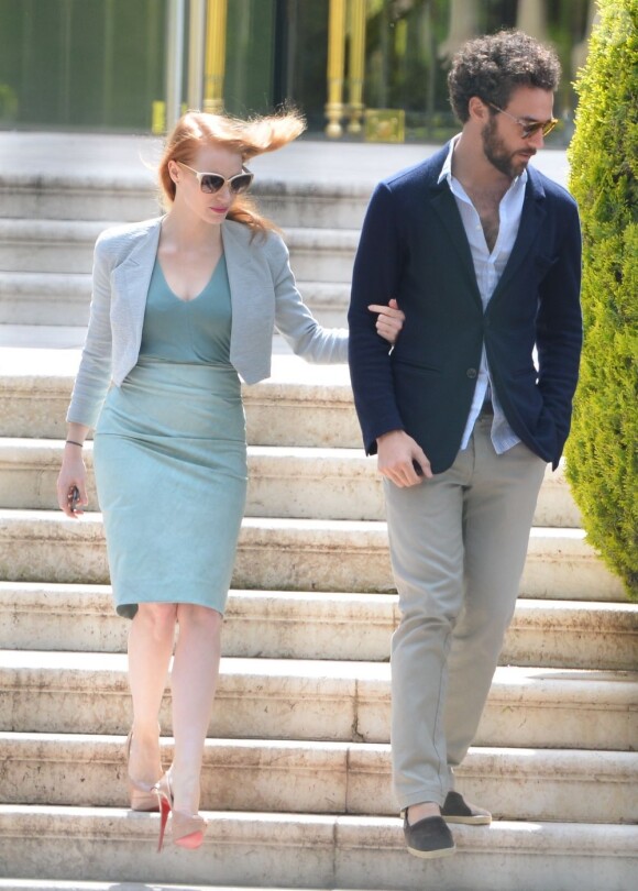 Jessica Chastain et son petit ami Gian Luca Passi à l'Hôtel Cap-Eden-Roc à Antibes lors du 66e Festival du film de Cannes, le 19 mai 2013.