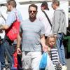 Jason Priestley emmène ses enfants Dashiell et Ava au Farmers Market à Studio City, le 19 mai 2013.