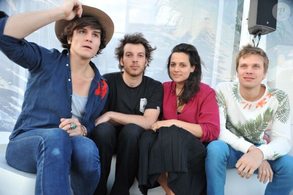 Exclusif - Anna Chedid (NACH) entourée de ses musiciens lors du 66e Festival du Film de Cannes le 20 mai 2013.