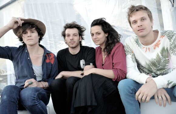 Exclusif - Anna Chedid (NACH) entourée de ses musiciens lors du 66e Festival du Film de Cannes le 20 mai 2013.