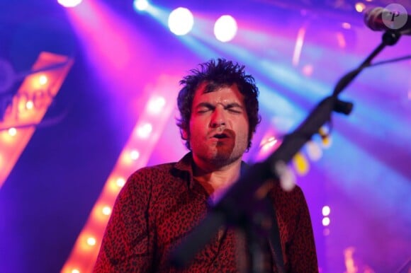 Matthieu Chedid lors d'un concert à la Villa Schweppes pendant le 66e Festival de Cannes le 20 mai 2013