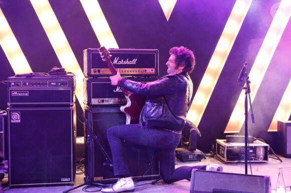 Matthieu Chedid lors d'un concert à la Villa Schweppes pendant le 66e Festival de Cannes le 20 mai 2013