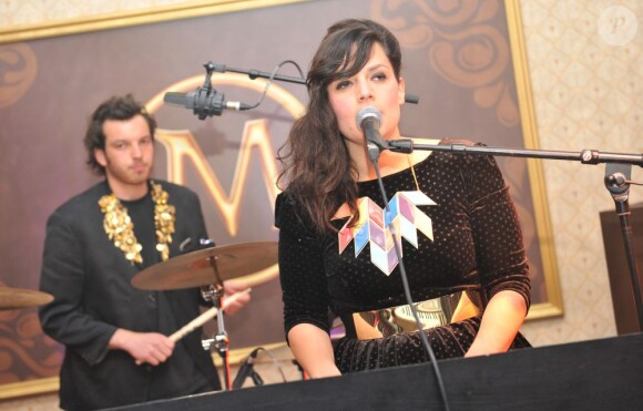 NACH (Anna Chedid) lors de la soirée du magazine Première et de l'association Toiles enchantées sur la plage Magnum au Festival de Cannes le 20 mai 2013.