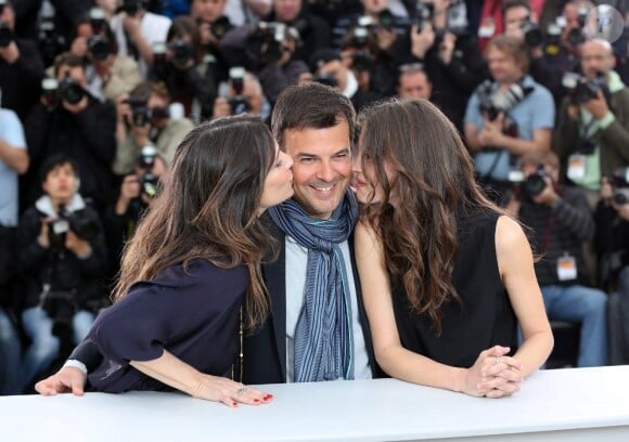 Géraldine Pailhas, François Ozon et Marine Vacth lors du photocall du film Jeune et Jolie au Festival de Cannes le 16 mai 2013