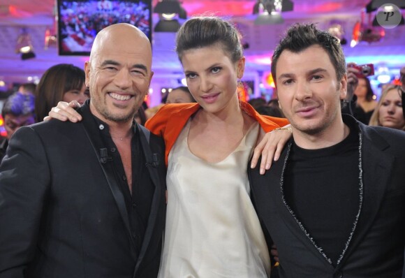Pascal Obispo, Michaël Youn et Isabelle Funaro à l'enregistrement de l'émission Vivement Dimanche, à Paris, le 13 février 2013. L'émission a été diffusée le 17 février.