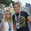 David Hasselhoff et sa compagne Hayley Roberts dans les travées du paddock du Grand Prix de Monaco le 26 mai 2013