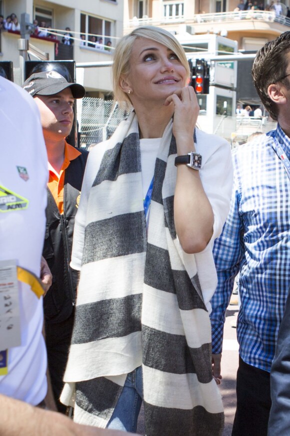 Cameron Diaz dans les travées du paddock du Grand Prix de Monaco le 26 mai 2013