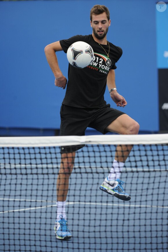 Benoit Paire lors d'une séance d'entraînement à l'Open d'Australie le 13 janvier 2013 à Melbourne