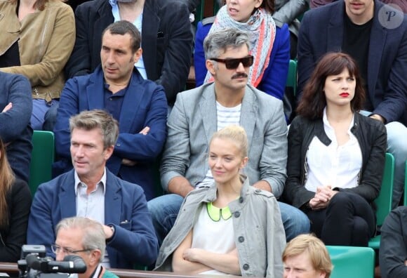 Zinedine Soualem, Francois Vincentelli, Philippe Caroit et Maya Lauqué lors du 8e jour des Internationaux de France à Roland-Garros le 2 juin 2013