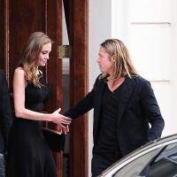 Angelina Jolie main dans la main avec Brad Pitt pour le show enflammé de Muse