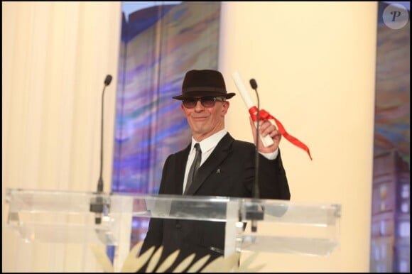 Jacques Audiard reçoit le Grand Prix à Cannes pour son film Un Prophète.