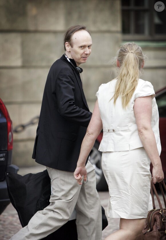 Pär Engsheden, couturier qui signa la robe de mariée de la princesse Victoria de Suède en 2010, ne réalisera pas celle de sa soeur la princesse Madeleine, oeuvre de Valentino.